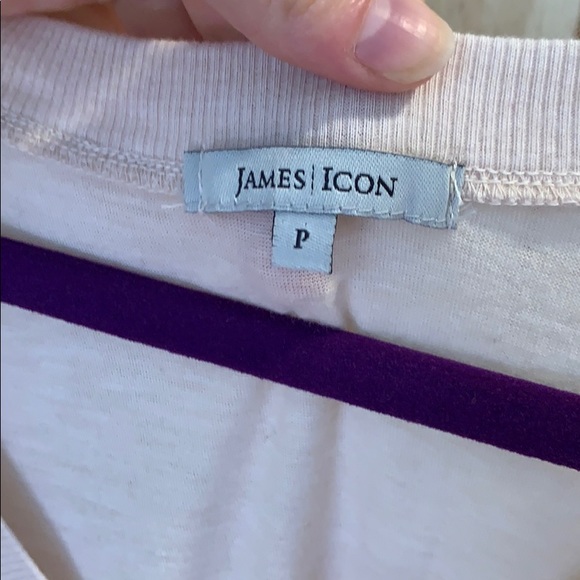 Cold shoulder light pink T-shirt - Picture 4 of 5